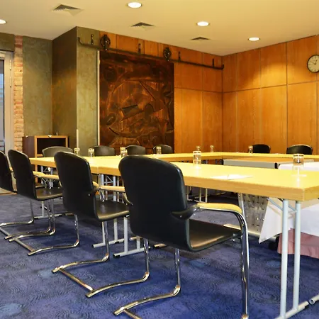 Ringhotel Alpenhof - Patchworkhotel מלון אוגסבורג